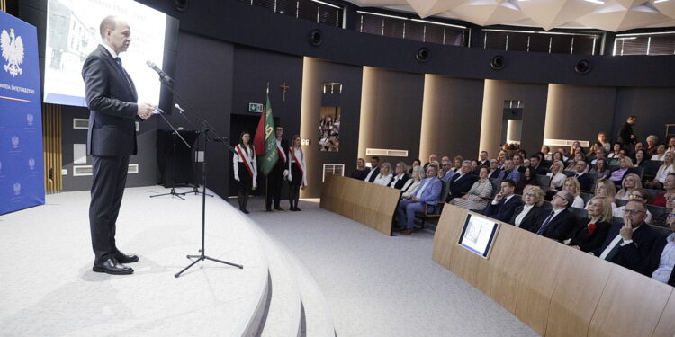 21.04.2026. Kielce. Świętokrzyski Urząd Wojewódzki. Jubileusz 75-lecia działalności kieleckiego oddziału ZUS / Fot. Jarosław Kubalski - Radio Kielce