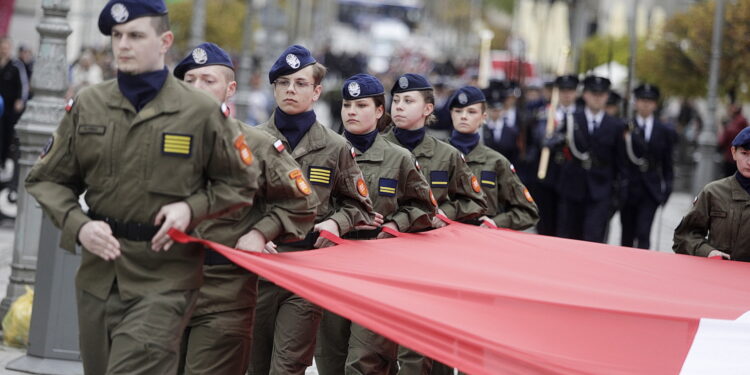 21.04.2026 Kielce. Ślubowanie uczniów klas pierwszych mundurowych Zespołu Szkół ZDZ / Fot. Jarosław Kubalski - Radio Kielce