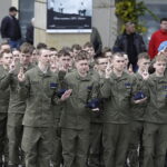 Kielce. Ślubowanie uczniów klas pierwszych Zespołu Szkół ZDZ - Radio Kielce