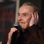 Kielce. Aktor Daniel Olbrychski w klubie WSPAK - Radio Kielce