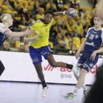 Industria postawiła kropkę nad i