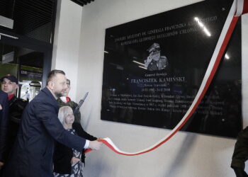 27.04.2026 Kielce. Nadanie dworcowi PKP imienia generała Franciszka Kamińskiego / Fot. Jarosław Kubalski - Radio Kielce