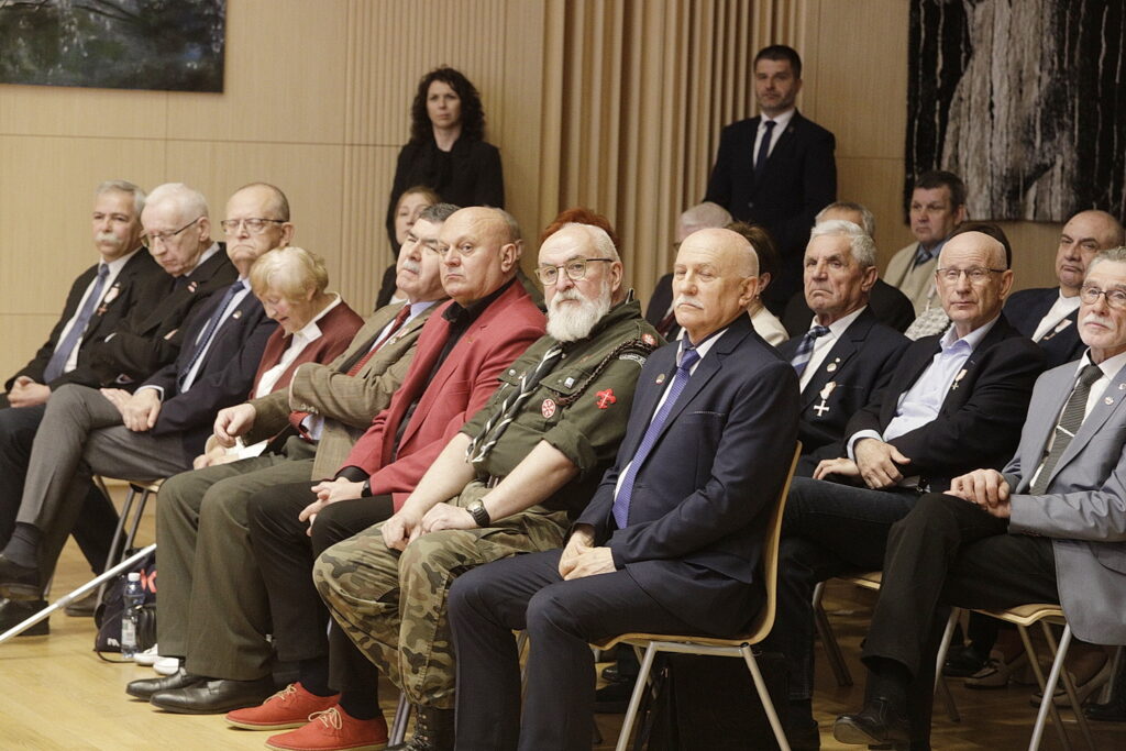 Działacze opozycji antykomunistycznej odznaczeni - Radio Kielce