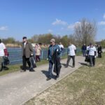 17.04.2026. Koprzywnica. Sprzątanie Koprzywianki i okolicy / Fot. Grażyna Szlęzak-Wójcik - Radio Kielce