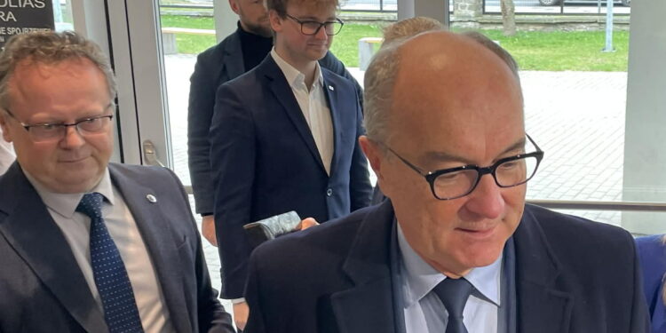 Marszałek w Świętokrzyskiem o światowych wyzwaniach