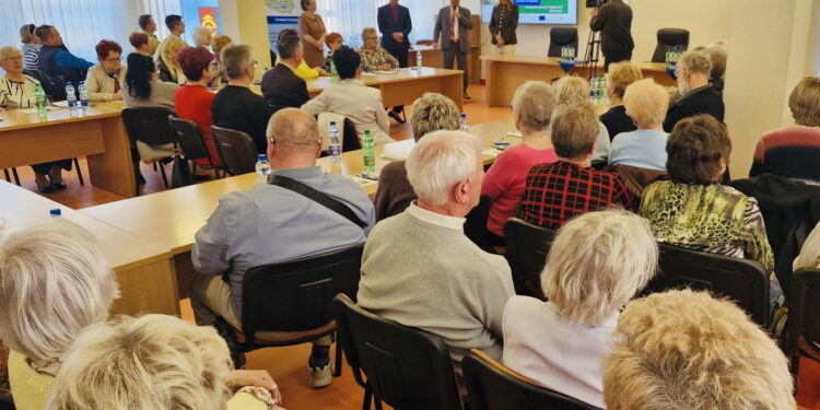 Seniorzy ambasadorami „Czystego Powietrza”