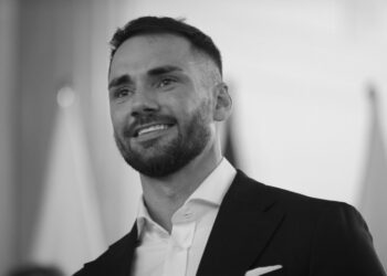 Na zdjęciu archiwalnym z dnia 26.10.2023. poseł Lewicy Łukasz Litewka / Fot. PAP/Marcin Obara