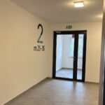 17.04.2026. Sędziszów. Przekazanie pierwszych mieszkań komunalnych w województwie świętokrzyskim wybudowane w ramach Społecznej Inicjatywy Mieszkaniowej / Fot. Marcin Marszałek - Radio Kielce