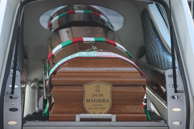 Tłumy pożegnały Jacka Magierę na Cmentarzu Wojskowym na Powązkach