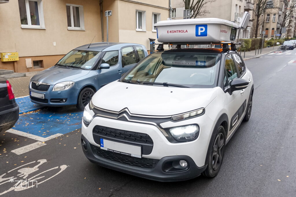 Specjalny samochód sprawdzi czy kierowca opłacił postój