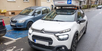 Specjalny samochód sprawdzi czy kierowca opłacił postój