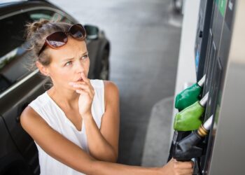 Litr benzyny za mniej niż 6 zł