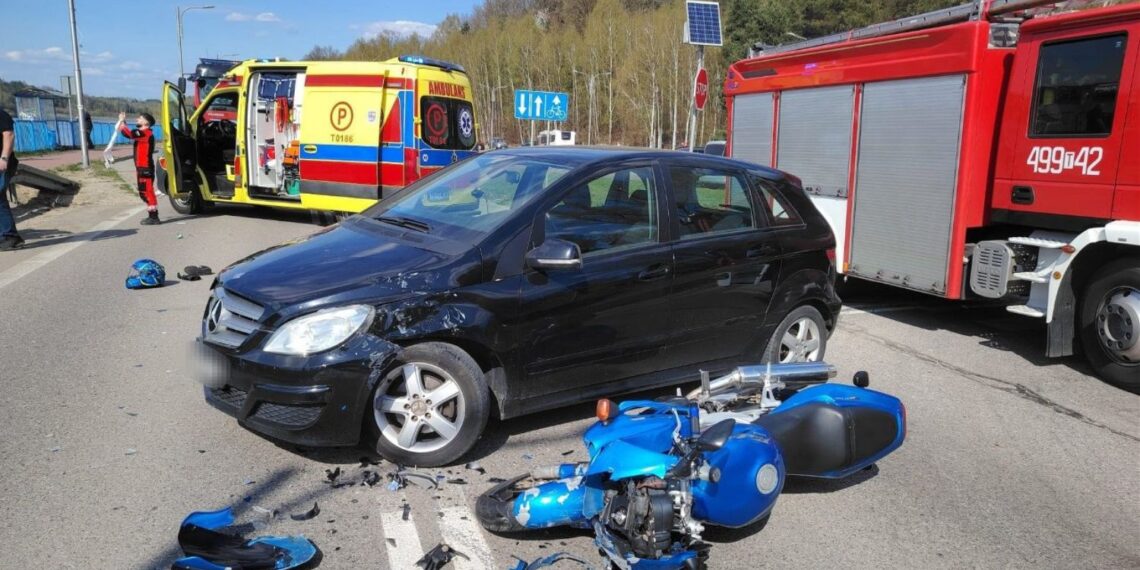 Kolejny wypadek w powiecie starachowickim. Dwoje rannych