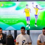 21.05.2026. Kielce. Targi Kielce. Piłkarze ręczni Industrii Kielce na stoisku jednego ze sponsorów klubu, węgierskiego koncernu MOL Group podczas 30. Międzynarodowych Targów Przetwórstwa Tworzyw Sztucznych i Gumy „Plastopol” / Fot. Anna Benicewicz-Miazga / Industria Kielce