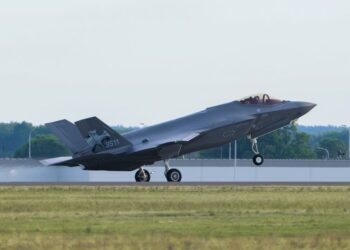 22.05.2026. Łask. Uroczystość powitania pierwszych polskich samolotów F-35 w 32. Bazie Lotnictwa Taktycznego w Łasku / Fot. PAP/Marian Zubrzycki