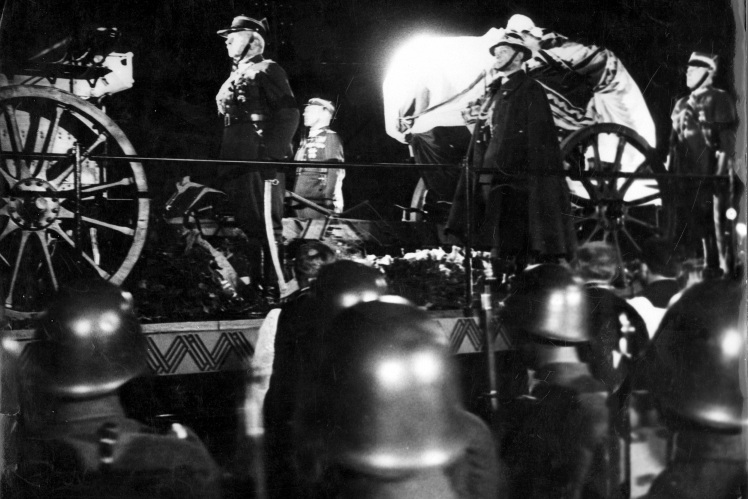 Odnaleziono nieznany film z pogrzebu Marszałka Józefa Piłsudskiego
