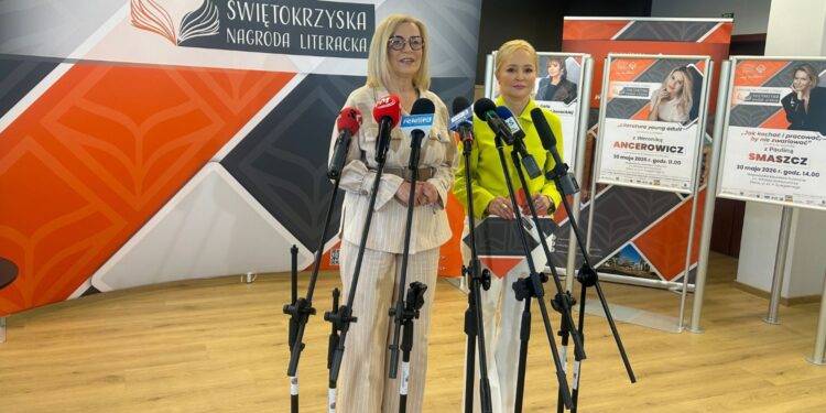 Kielce odwiedzą artyści i znani autorzy książek. Najlepsi z regionu zostaną nagrodzeni - Radio Kielce 05.05.2026. Kielce. Wojewódzka Biblioteka Publiczna w Kielcach. Konferencja dot. II edycji Świętokrzyskiej Nagrody Literackiej / Fot. Izabela Mortas-Rubak - Radio Kielce