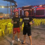 Na zdjęciu (z lewej); Oskar Siegert i trener Rafał Maciaszek / Źródło: Klincz Kielce