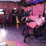 07.05.2026 TVP3 Kielce. Debata kandydatów na burmistrza Pińczowa / Fot. Wiktor Taszłow - Radio Kielce