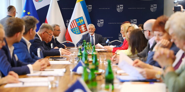 Rozmowy o zadłużeniu szpitali bez przedstawiciela NFZ