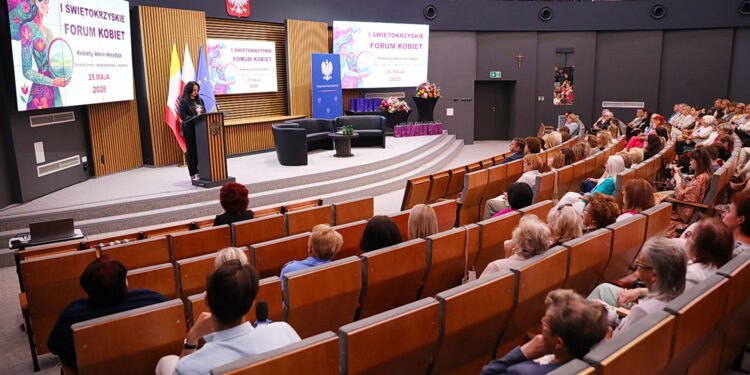 Kobiety rządzą, ale jak? Panie szukały odpowiedzi na I Świętokrzyskim Forum Kobiet