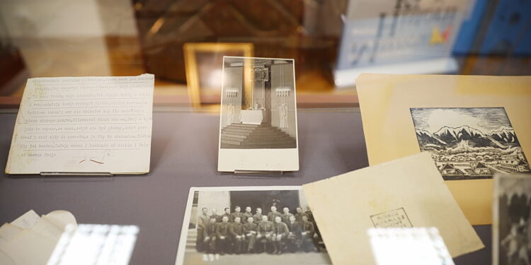 Muzeum Historii Kielc wzbogaciło się o wyjątkowe eksponaty - Radio Kielce 27.05.2026. Kielce. Muzeum Historii Kielc. Prezentacja nowych eksponatów / Fot. Wiktor Taszłow - Radio Kielce
