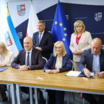 28.05.2026. Kielce. Urząd Marszałkowski Województwa Świętokrzyskiego. Dziewięć świętokrzyskich gmin otrzymało blisko 30 mln zł dofinansowania na rewitalizacje obiektów / Fot. Wiktor Taszłow - Radio Kielce