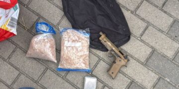 Przewoził narkotyki, ukrywał je też w domu. Wpadł w ręce policji