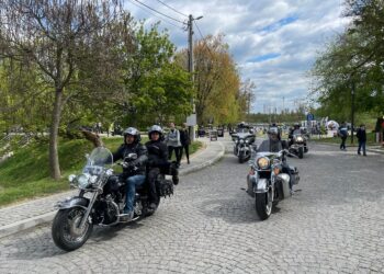 Motocykliści podążają śladami Witosa