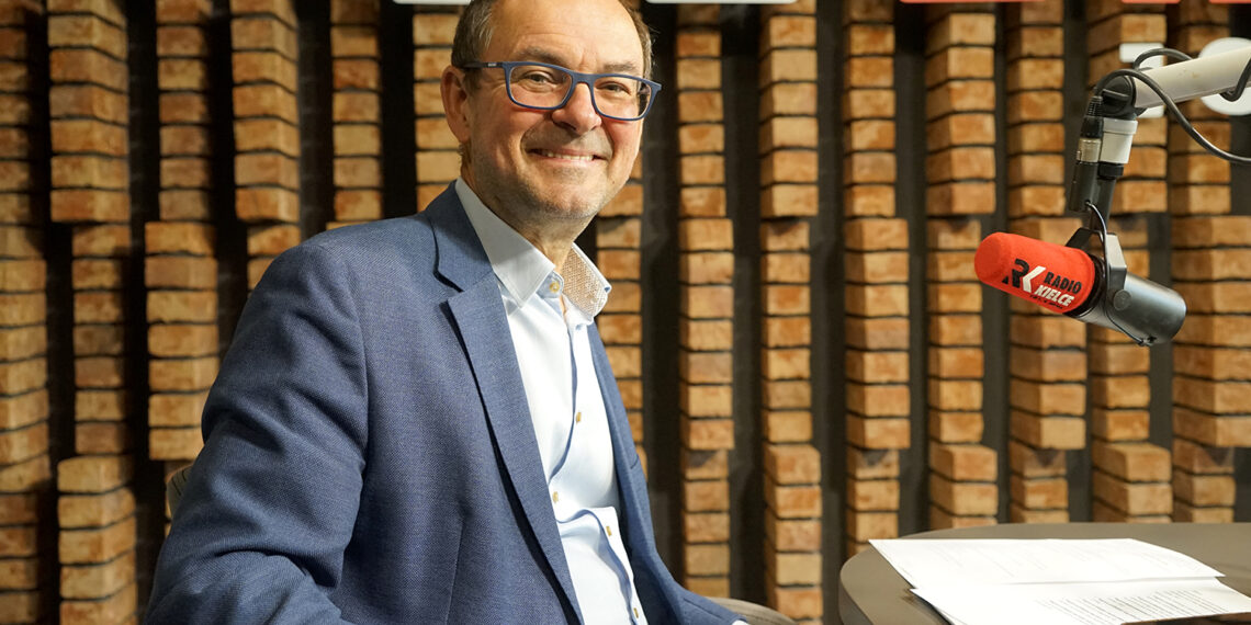 Dr Dariusz Saletra, dyrektor regionu Centrum Medyczne PZU Zdrowie Kielce / Fot. Robert Felczak – Radio Kielce