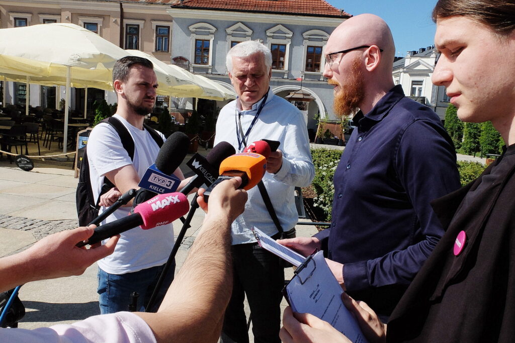 Partia Razem znów chce zerwania umowy partnerskiej Kielc i Ramli