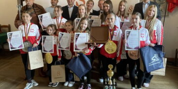 Młodzi sportowcy docenieni przez władze samorządowe