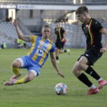 Kielce. Chemar Rurociągi Pucharu Polski na szczeblu okręgu. Mecz Korona II Kielce - Arka Pawłów - Radio Kielce