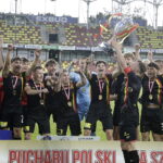 Kielce. Chemar Rurociągi Pucharu Polski na szczeblu okręgu. Mecz Korona II Kielce - Arka Pawłów - Radio Kielce