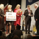 Monografia poświęcona dziejom świętokrzyskiego sanktuarium ze Świętokrzyską Nagrodą Literacką - Radio Kielce Monografia poświęcona dziejom świętokrzyskiego sanktuarium ze Świętokrzyską Nagrodą Literacką - Radio Kielce