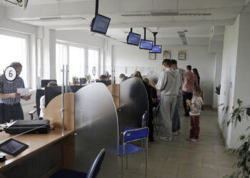 30.05.2026. Kielce. Urząd wojewódzki. Paszport dla dziecka / Fot. Jarosław Kubalski - Radio Kielce
