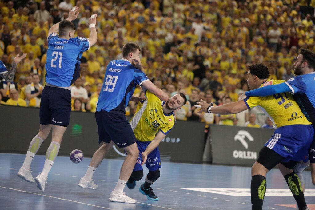 Mecz Industria Kielce - Wisła Płock. Zwycięzca został mistrzem Polski - Radio Kielce Mecz Industria Kielce - Wisła Płock. Zwycięzca został mistrzem Polski - Radio Kielce