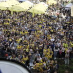 Kielce. Rynek. Feta z okazji zdobycia przez Industrię Kielce Mistrza Polski - Radio Kielce
