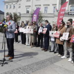 Lewica mówi „nie” wojnie oraz upamiętnia swojego posła - Radio Kielce