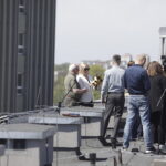 04.05.2026. Kielce. Pszczoły na dachu Urzędu Marszałkowskiego Województwa Świętokrzyskiego / Fot. Jarosław Kubalski - Radio Kielce