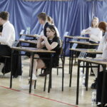 Maturzyści rozpoczęli zmagania z matematyką - Radio Kielce