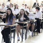 Maturzyści rozpoczęli zmagania z matematyką - Radio Kielce