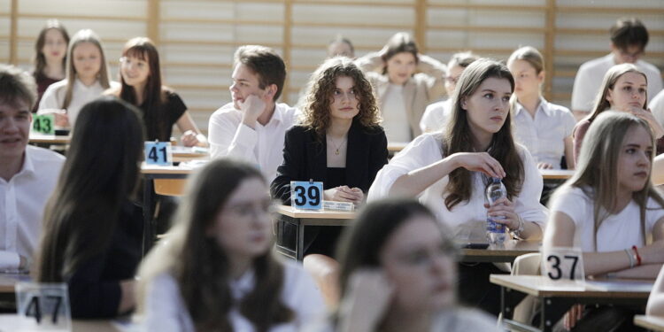 05.05.2026 Kielce. LO im. Jana Śniadeckiego. Matura z matematyki / Fot. Jarosław Kubalski - Radio Kielce