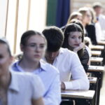 Maturzyści rozpoczęli zmagania z matematyką - Radio Kielce
