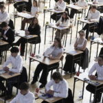 Maturzyści rozpoczęli zmagania z matematyką - Radio Kielce