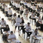 Maturzyści rozpoczęli zmagania z matematyką - Radio Kielce