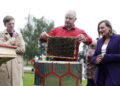 Ule z bębnów do pralek stanęły w Kielcach - Radio Kielce 19.05.2026. Kielce. Kielecki Park Technologiczny. Otwarcie pasieki edukacyjnej, która powstała w ramach projektu „Od bębna do ula” / Fot. Jarosław Kubalski - Radio Kielce
