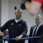 Nowe boiska powstaną w Świętokrzyskiem. Minister sportu z wizytą w regionie - Radio Kielce 21.05.2026. Kielce. Wizyta ministra sportu i turystyki Jakuba Rutnickiego / Fot. Jarosław Kubalski – Radio Kielce