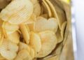 Nawet jedna porcja chipsów dziennie zwiększa ryzyko demencji