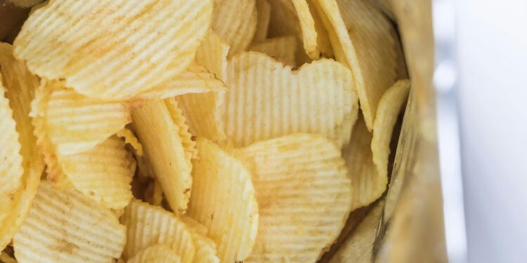 Nawet jedna porcja chipsów dziennie zwiększa ryzyko demencji
